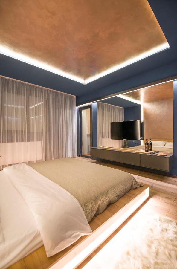 Elisabetin Residence: And Unique Design Apartment